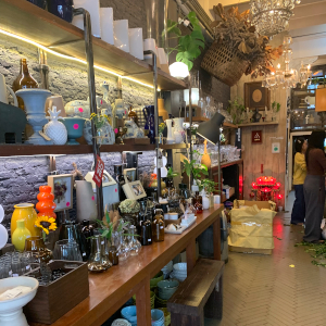 フローラルカフェ・ナパソンの１階の様子