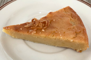 カノムモーゲンボーラーンをカットした様子