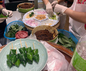 フードフェスのミヤンカム屋台の様子