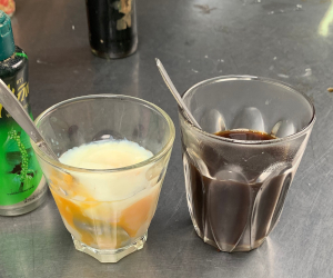 カイルアックとホットコーヒーの様子