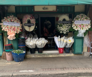 花環専門店の様子