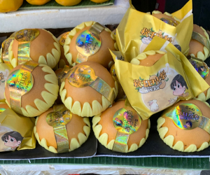 果物屋台の中国産と思われるサリーヒマ
