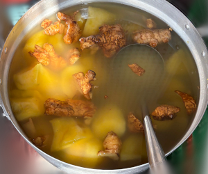 スイーツ屋台のマントムキンの鍋の様子