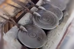 昔ながらのトーンムアン専用の焼き器