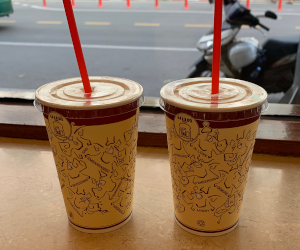 モンノムソットの冷たい牛乳