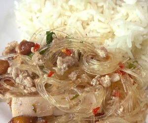 ヤムウンセンボーラーンはご飯のおかず